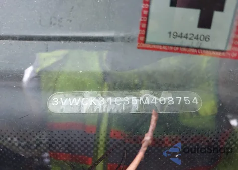 2005 Volkswagen New Beetle Coupe Gls z USA, uszkodzony, nr VIN 3VWCK31C35M408754